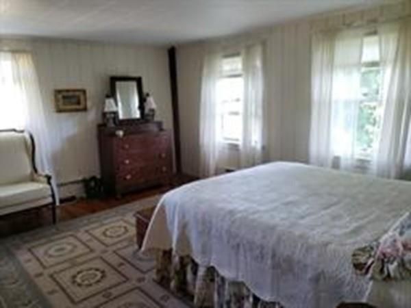 38 E Brookfield Rd, North Brookfield, MA 01535
